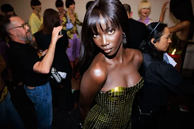 Look 16